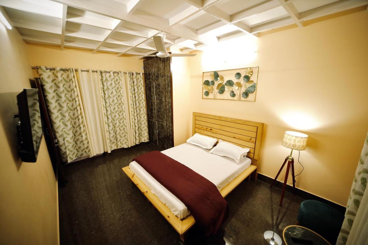 The Location, A Penthouse Hotel Дехрадун Екстериор снимка