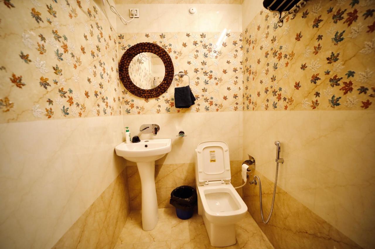 The Location, A Penthouse Hotel Дехрадун Екстериор снимка